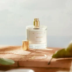 Carate Urio Eau de Parfum