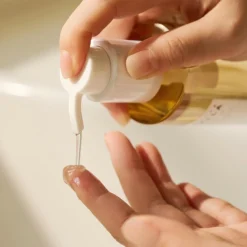 Centella Light Cleansing Oil