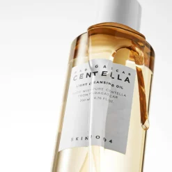 Centella Light Cleansing Oil