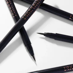 Eye Mazing Liquid Liner Pen