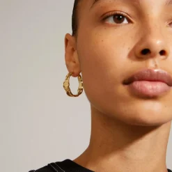 Hoops med handcrafted feel