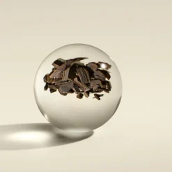 Mesmerising Oudh Accord & Gold Scented Candle