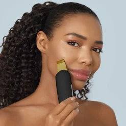 MicroCurrent Skin Scrubber & Blackhead Remover 9 in 1