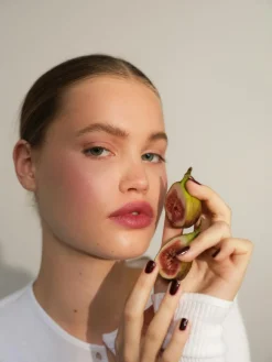 Miild x OpéraSPORT Nail Polish