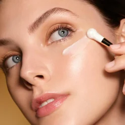 Re-Nutriv Ultimate Diamond Age Reversal Eye Cream