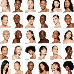 Revitalessence Glow Foundation SPF 30