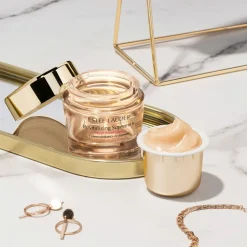 Revitalizing Supreme+ Youth Power Crème