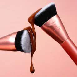 Shapeshifter Snatch + Sculpt Contour brush