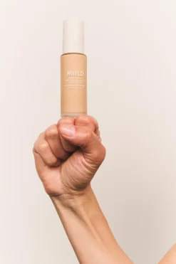 Skin Light Natural Liquid Foundation