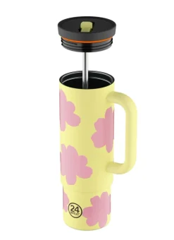 Straw Cup Daydreaming