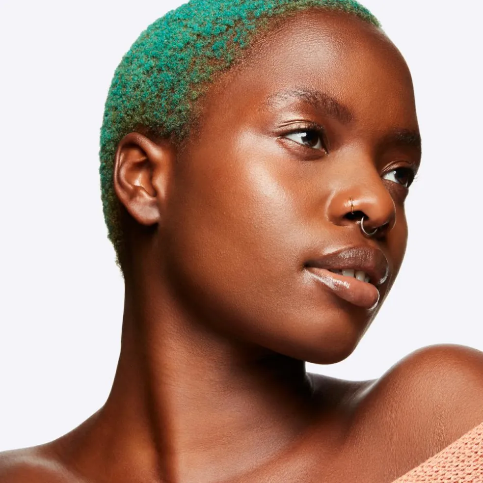 Studio Radiance Moisturizing + Illuminating Silky Primer