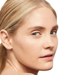 Synchro Skin Radiant Lifting Foundation