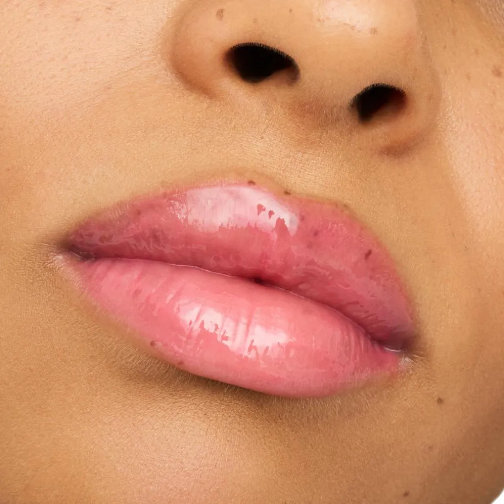 The Super Peptide Glossy Lip Treatment