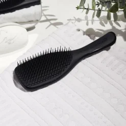 The Ultimate Detangler